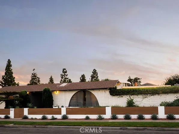 3007 Java Rd, Costa Mesa, CA 92626