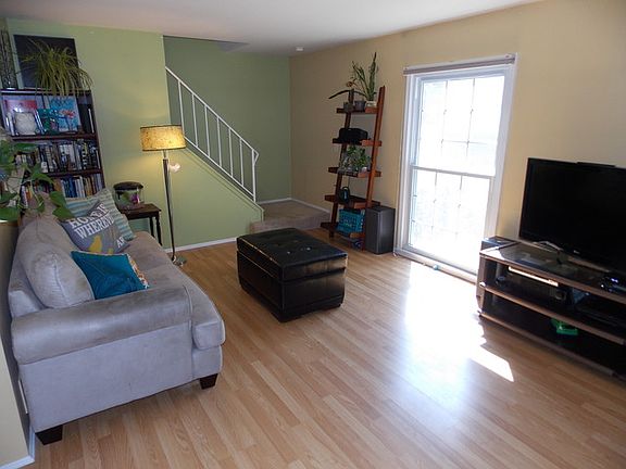 5th image of 1100 Mount Vernon Ct #185