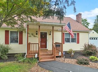 9 Rogers Pl, Hyde Park, NY 12538