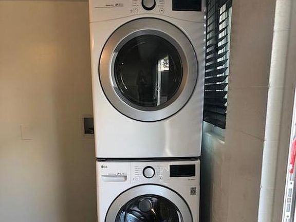 5th image of 4611 Stoner Ave APT 4