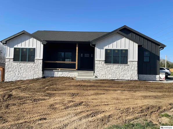 1220 Murray Rd, Plattsmouth, NE 68048