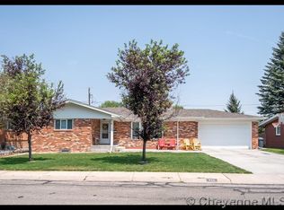 816 Arapaho St, Cheyenne, WY 82009