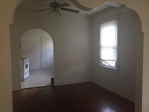 4th image of 4737 Demontluzin St