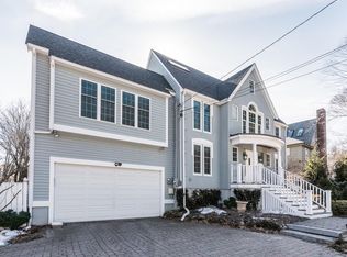 1392 Beacon St, Newton, MA 02468