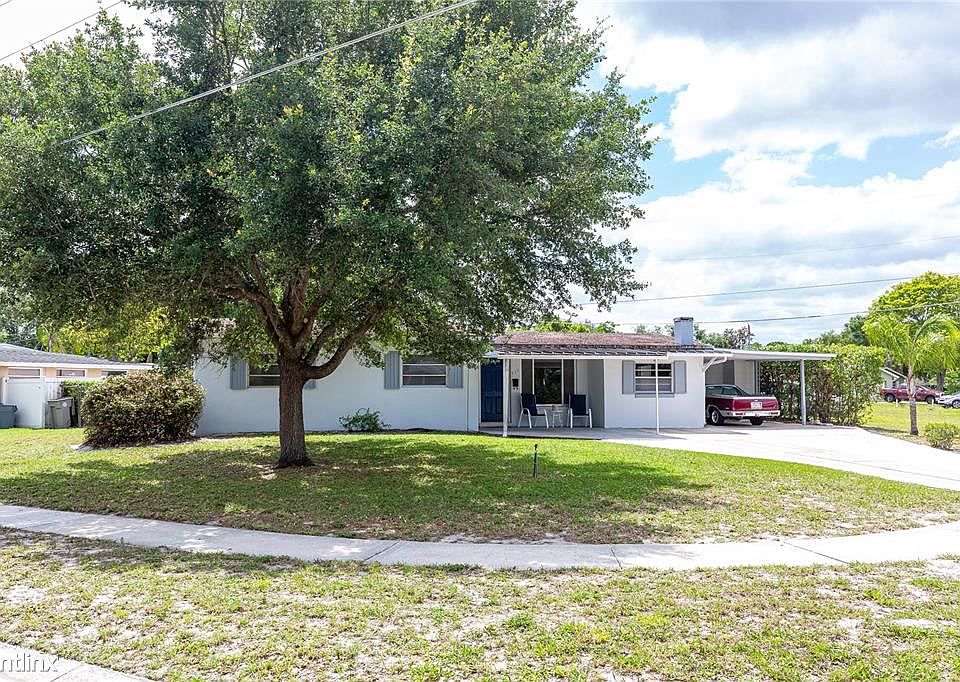 2nd image of 511 Doheny Way