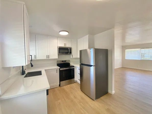 Price Reduced! | Available Now! Newly Remodeled Spacious 3-Bedroom Apartment In The Heart Of Sant..., 112 W Arrellaga St, Santa Barbara, CA 93101