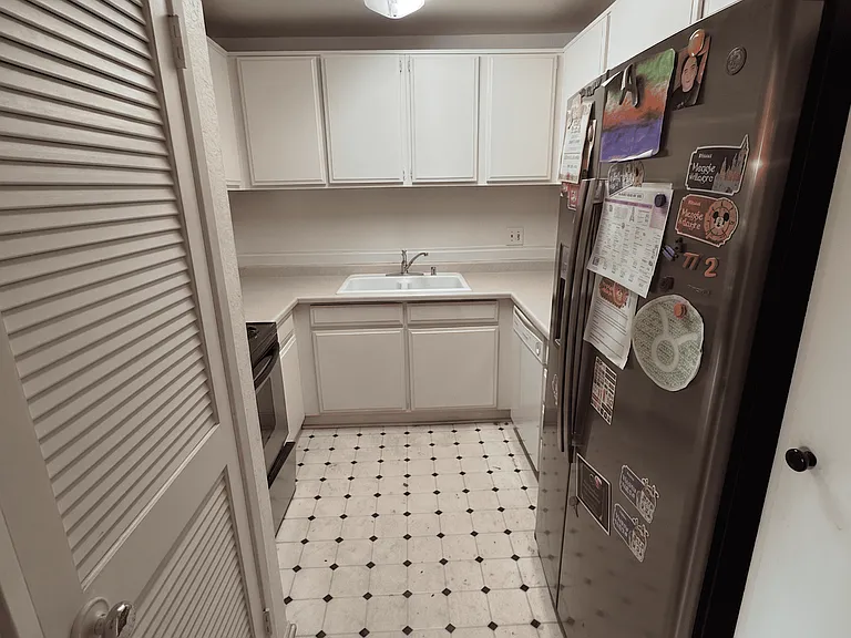 22800 Hilton Head Dr #302 — Photo 2