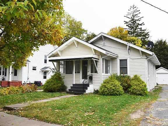 2nd image of 120 Highland Ave