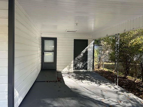 2nd image of 105 Greenview Dr