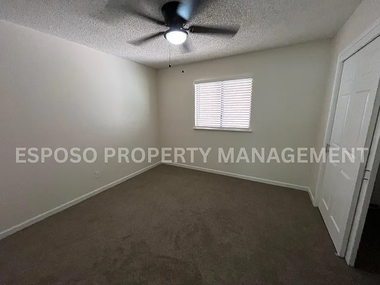 4014 N Benedict Ave #101 — Photo 8