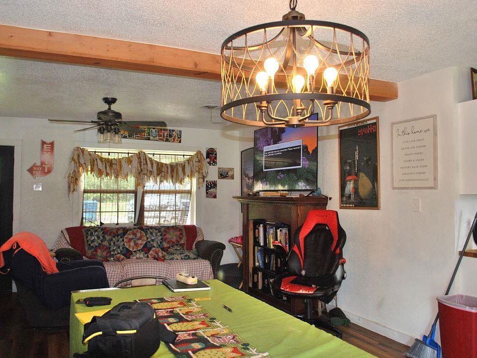 305 W Becky St, Clarkton, MO 63837 MLS 23039811 Zillow