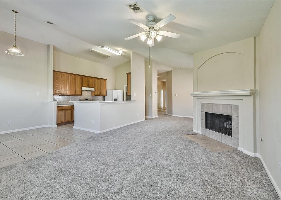 1st image of 10006 Driftwood Park Dr