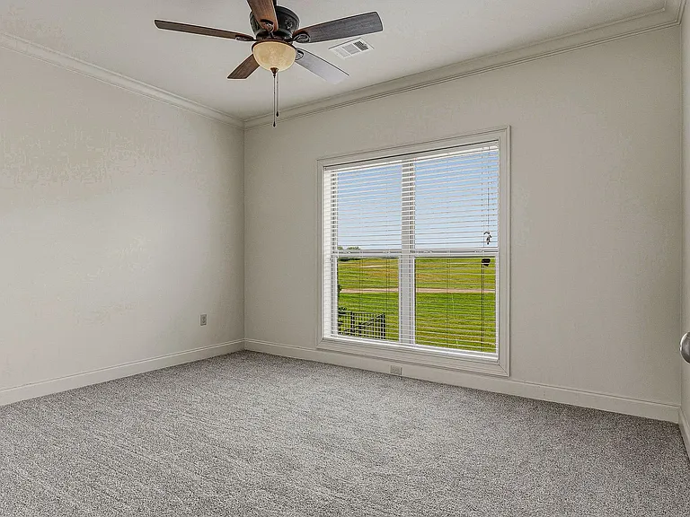 1016 Villa — Photo 13