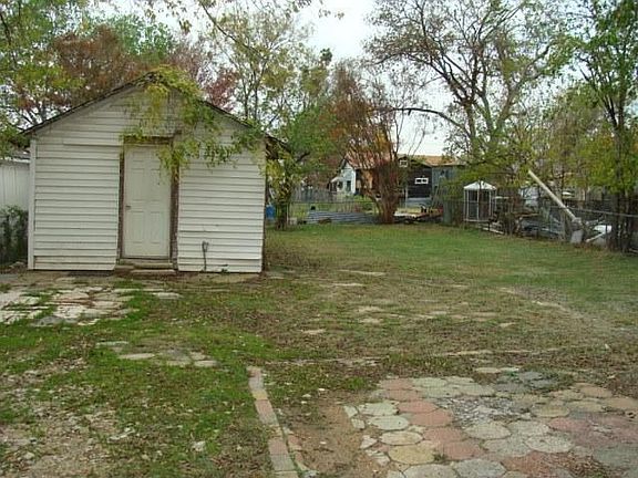 4th image of 615 N Tillery Ave