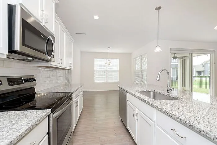 14253 James Dean Dr — Photo 7