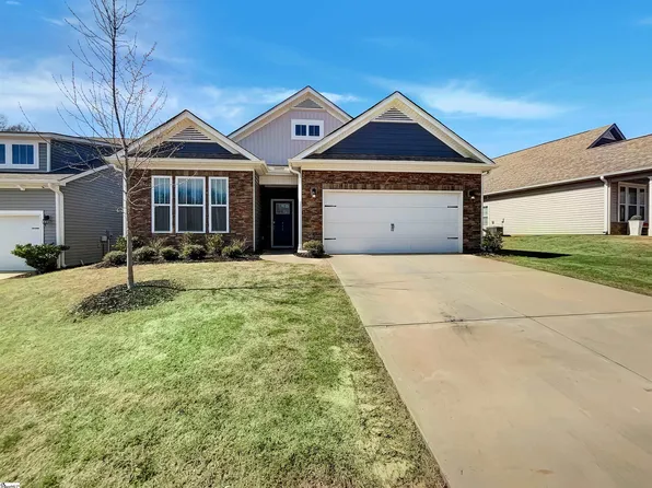 411 Stepstones Dr, Boiling Springs, SC 29316