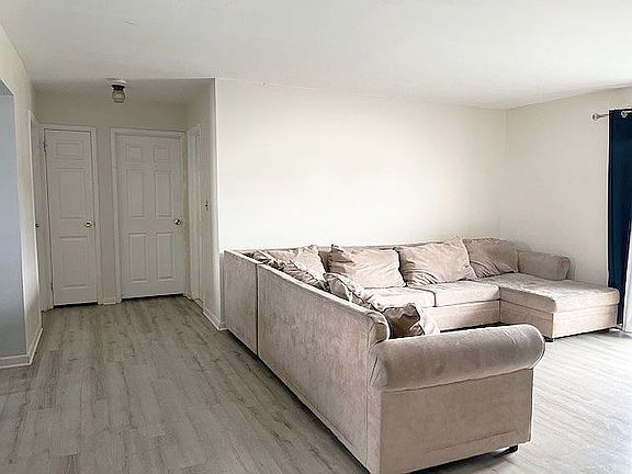 4th image of 1548 Route 9 APT 5D