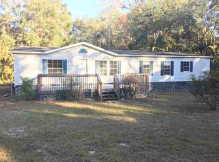 17 Franklin Dr, Crawfordville, FL 32327