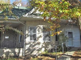 858 Rock Quarry Ln, Charleston, WV