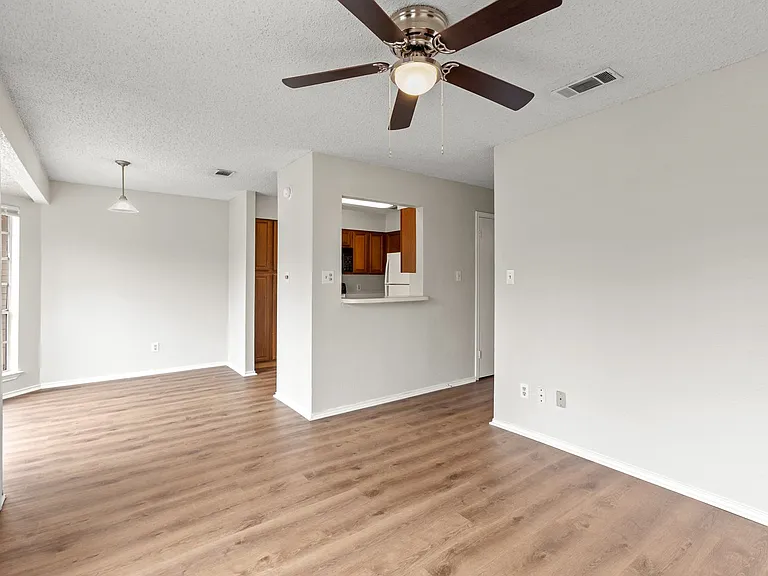 104 Mosscliff Cir #11 — Photo 7