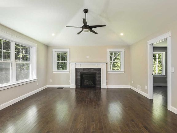 3rd image of 12 Kylie Ln