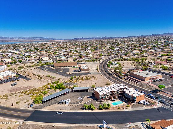 4th image of 89 Acoma Blvd N