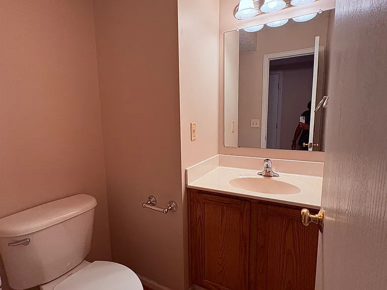 9211 Colonial Commons Dr — Photo 12