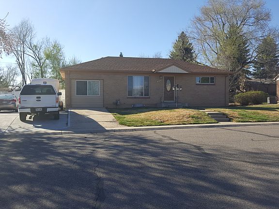 4th image of 10755 Logan Ct