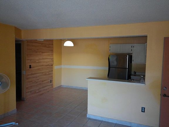 2nd image of 400 Palm Cir W APT 105