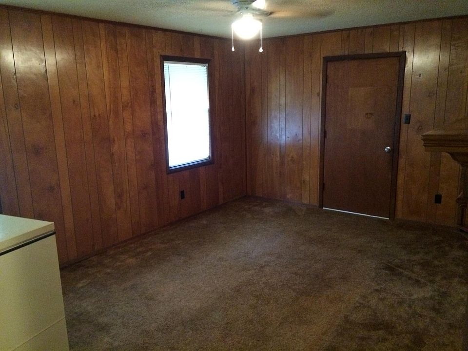 2nd image of 205 Wakefield Dr