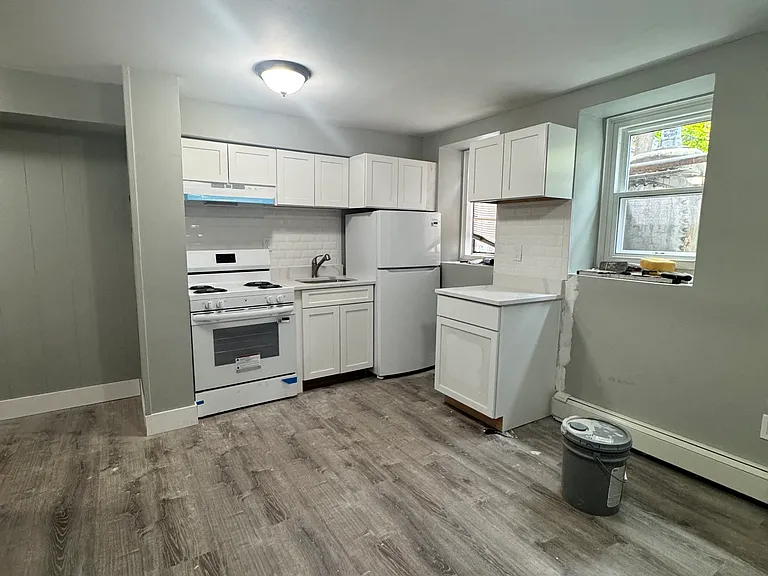 6 Ellsworth Ave #1 — Photo 8