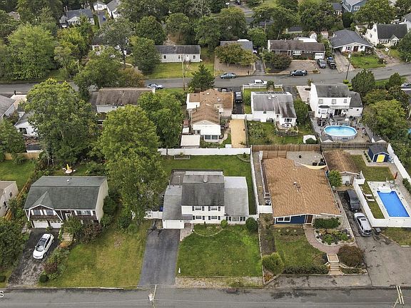 2nd image of 180 18th Avenue