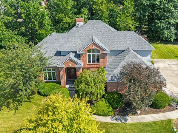 7730 Inverness Glens Dr, Fort Wayne, IN 46804