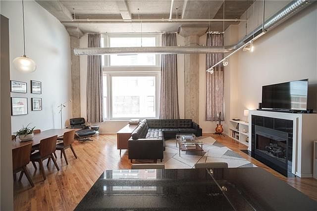 1st image of 2107 Grand Blvd APT 204