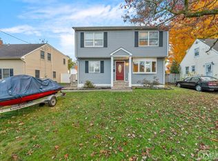 336 Lorraine Ave, Middlesex, NJ 08846