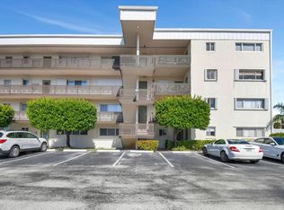 300 Waterway Dr S APT 208, Lantana, FL 33462