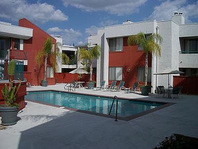 5th image of 7211 Cozycroft Ave