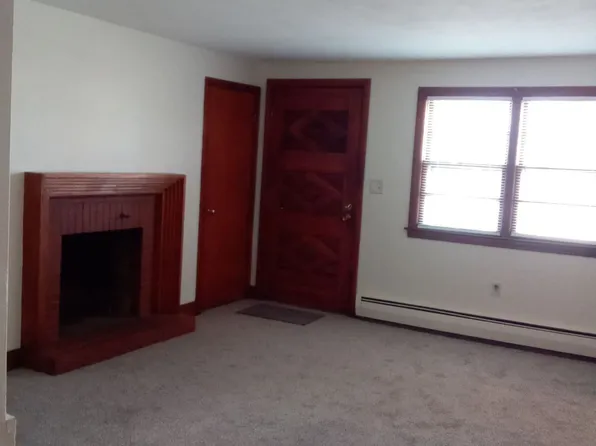 24 Campbell Dr #1, Lowell, MA 01851