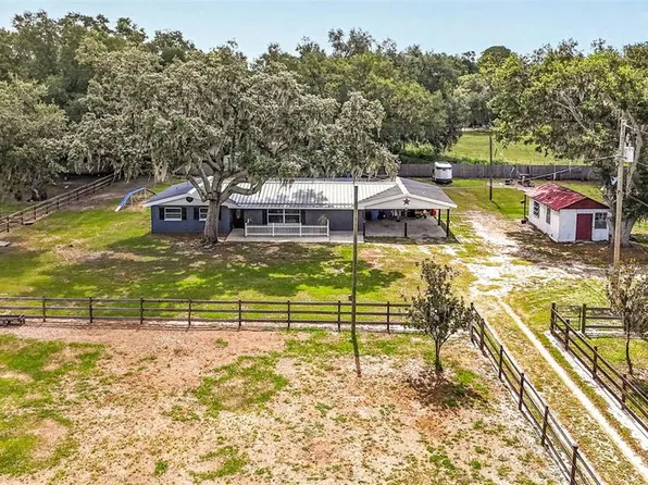 5702 Tindale Rd, Plant City, FL 33565