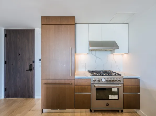 33-66 Farrington Street image 4 of 26