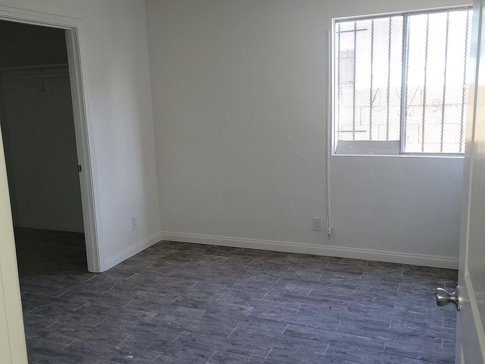 2nd image of 8915 1/2 Orchard Ave