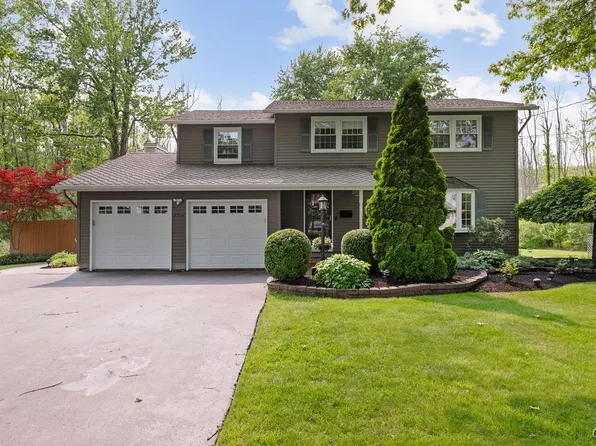 7711 Anchor Dr, Liverpool, NY 13090