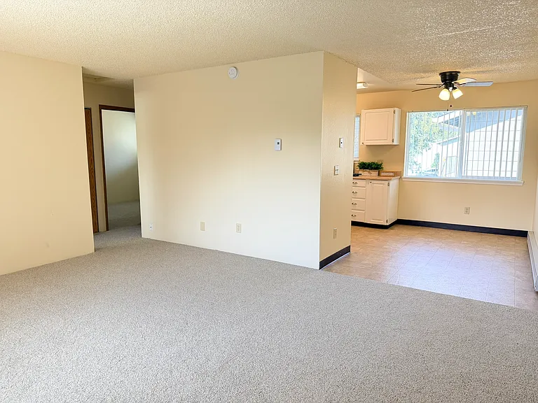 8858 SE Flavel St — Photo 7