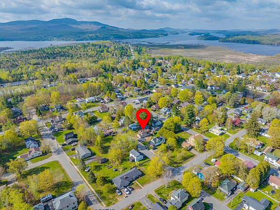 3rd image of 44 Lakeview Ave