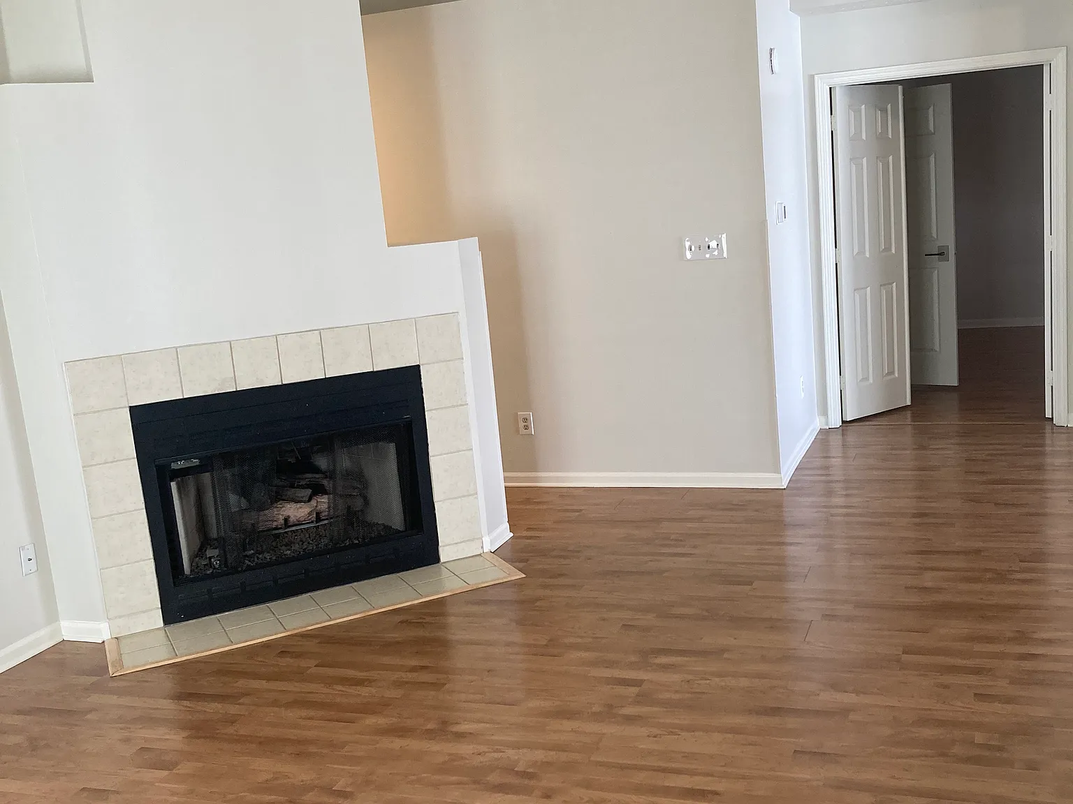 3 bed, 1470 sqft, $2,200 — Photo 2