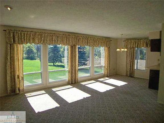 5th image of 7759 Rossman Hwy