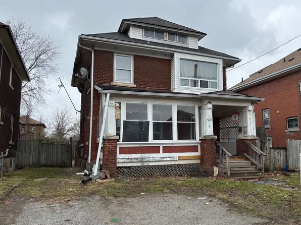4819 4th Ave, Niagara Falls, ON L2E 4P2