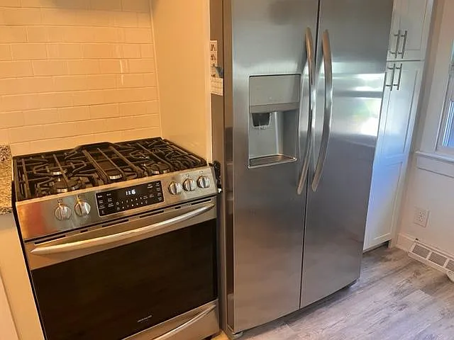 70 E Front St — Photo 6