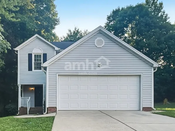 4601 Heritage Woods Dr, Greensboro, NC 27407