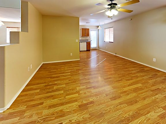 5th image of 9444 Island Dawn St
